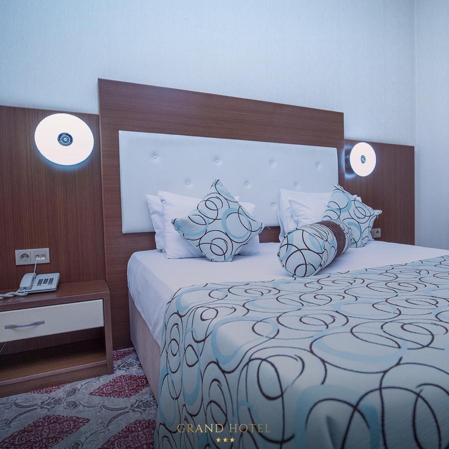 Grand Nakhchivan Hotel Exterior photo