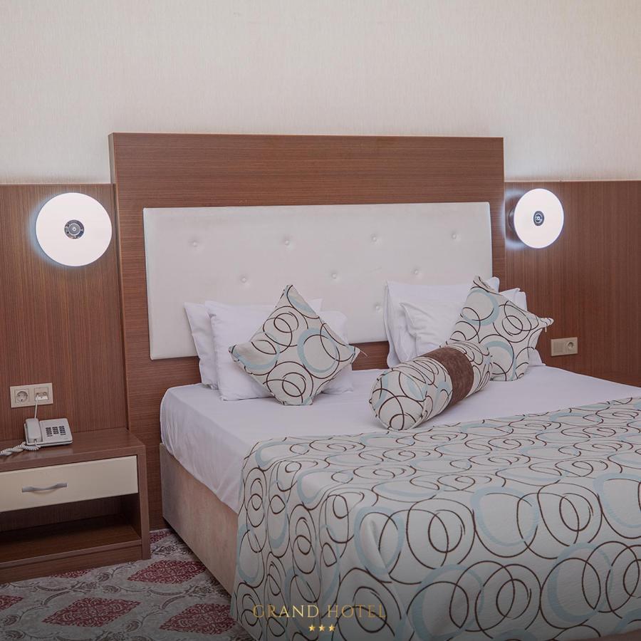 Grand Nakhchivan Hotel Exterior photo