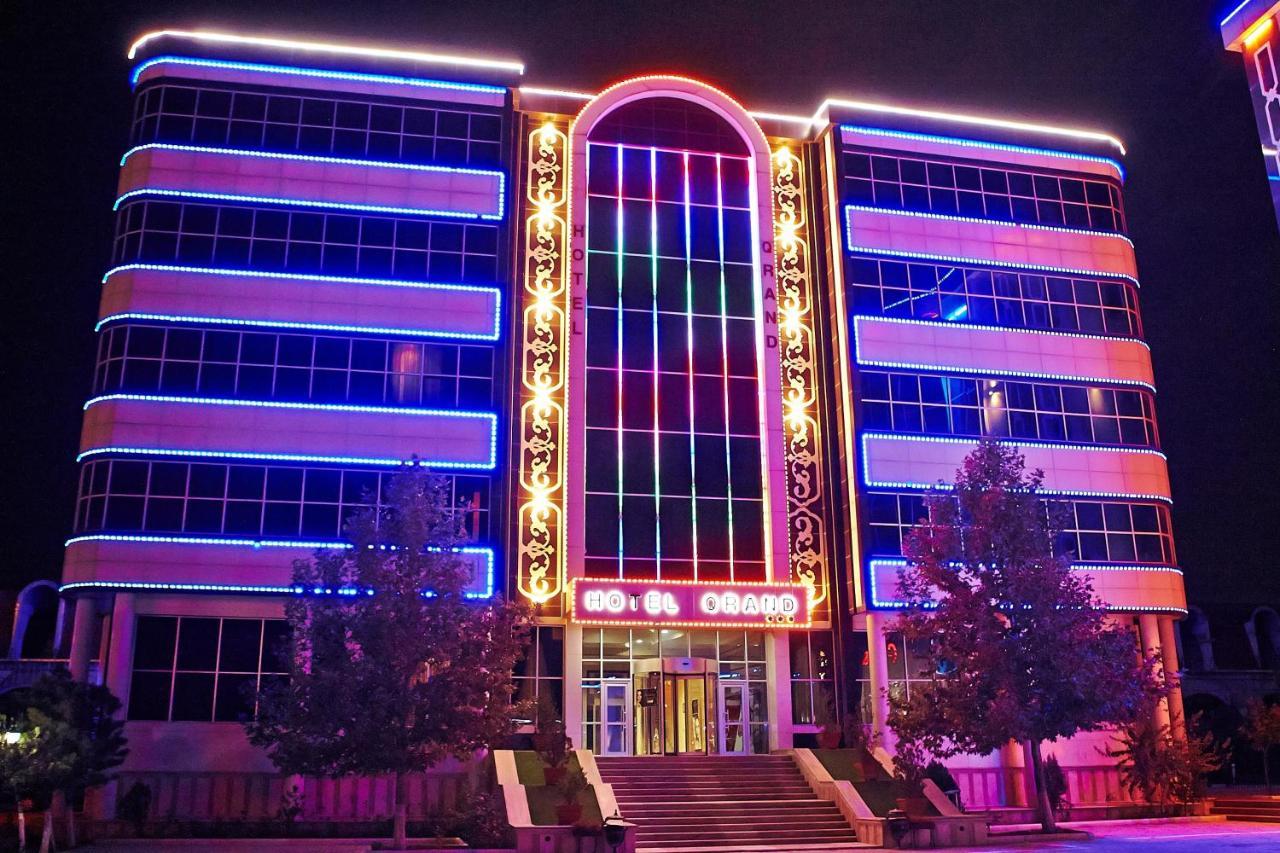 Grand Nakhchivan Hotel Exterior photo