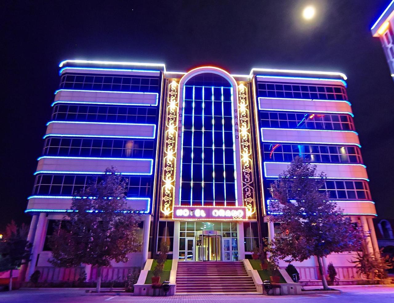 Grand Nakhchivan Hotel Exterior photo