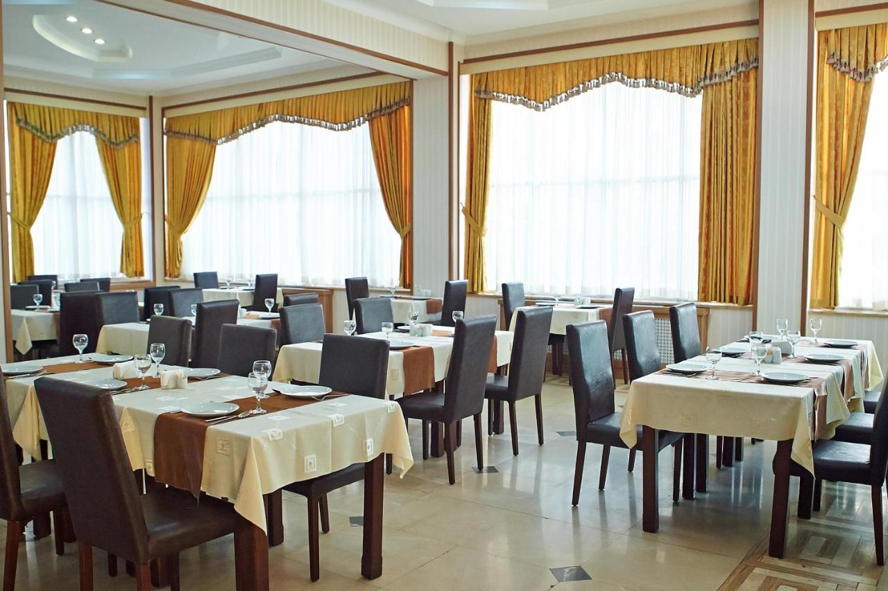Grand Nakhchivan Hotel Exterior photo